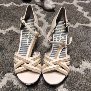 Woman’s wedges perfect for the summer